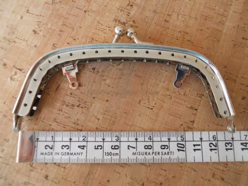 BOQUILLA PRYM EMILIA 12X5 CM NIQUEL BOQUILLA PRYM EMILIA 12X5 CM NIQUEL